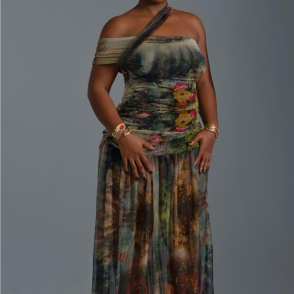 Elegant Off-Shoulder Floral Maxi Dress